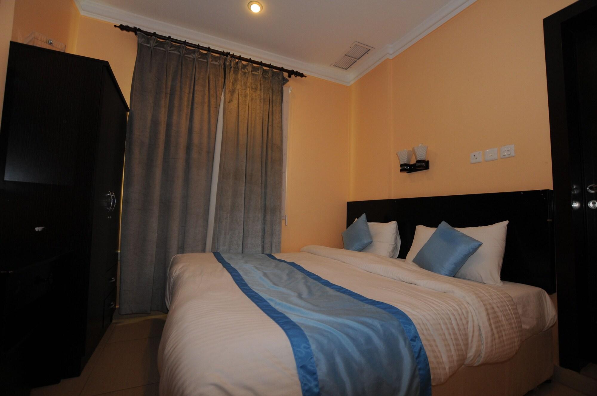 Al Muhanna Plaza Salmiya Extérieur photo